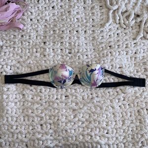 Victoria’s Secret Bikini Top